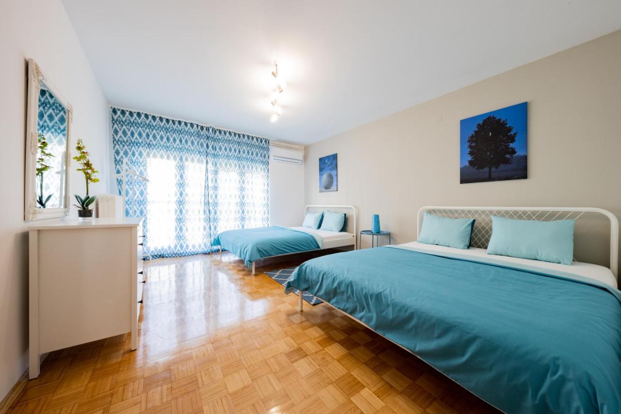 Appartement !Promo! Blue Amber Downtown-Free Private Garage-Fast Wi-Fi à Novi Sad Extérieur photo